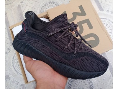 Почему покупатели выбирают Yeezy Boost