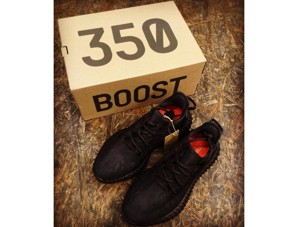 Обзор модели кроссовок Adidas Yeezy Boost V2