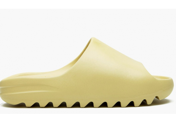 Шлепки Adidas Yeezy Slide бежевые