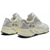Adidas Yeezy Boost 700 Beage
