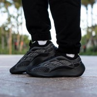 Adidas Yeezy 700 V3 Alvan черные